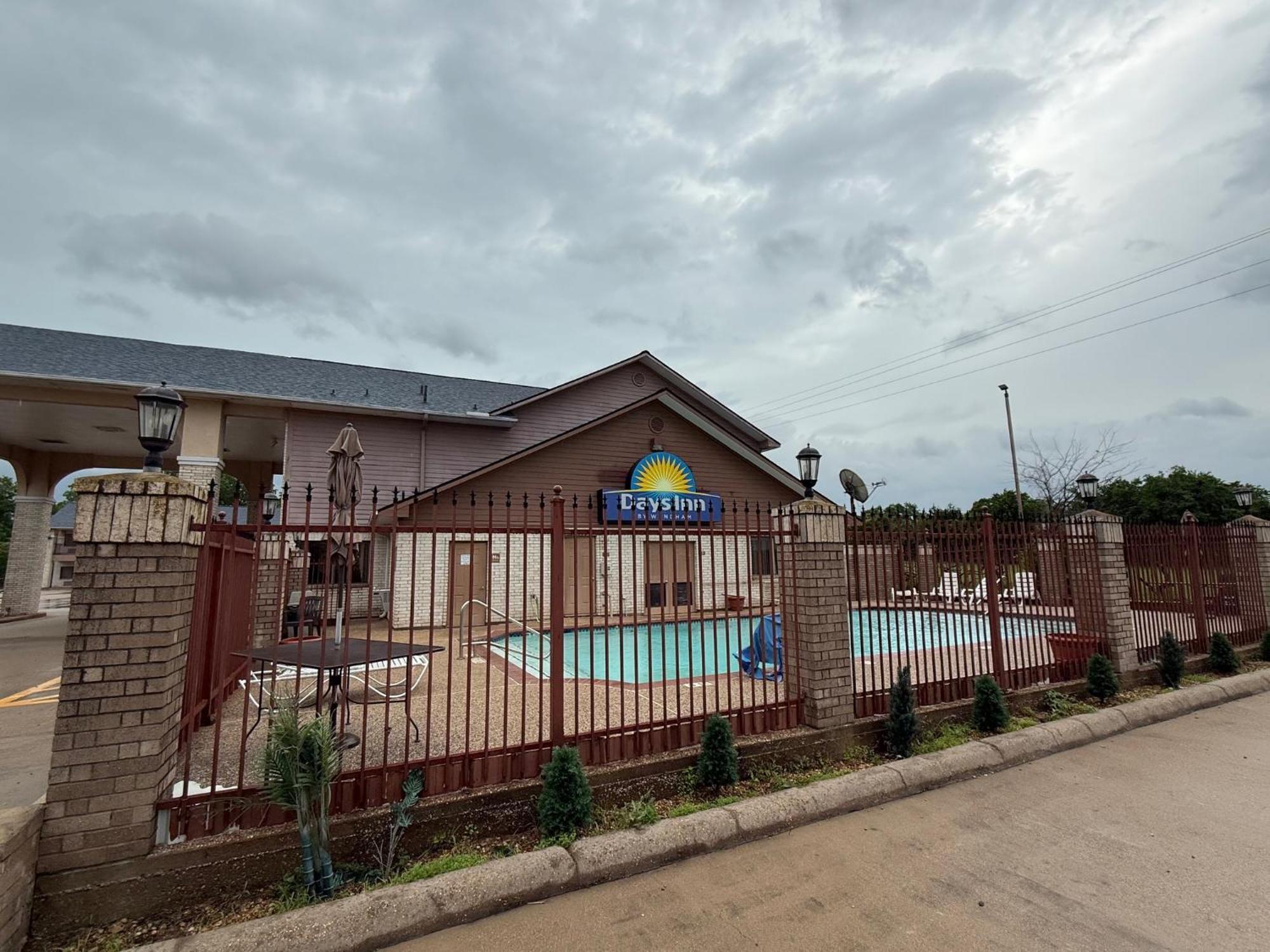 Inn Of Navasota Hotel Exterior photo