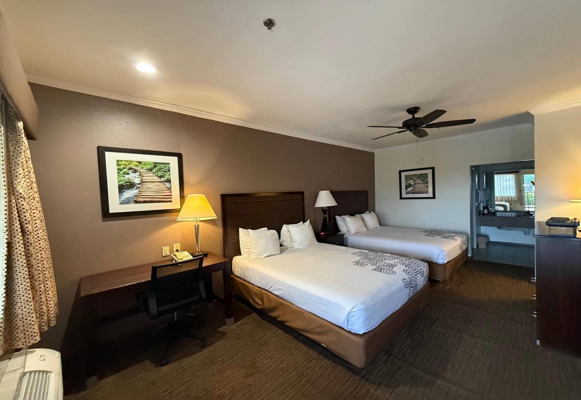 Inn Of Navasota Hotel Exterior photo